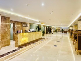 Ozone Hotel