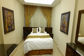 The Blue Rose Hotel by OYO Rooms