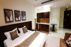 The Blue Rose Hotel by OYO Rooms