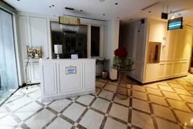 The Blue Rose Hotel by OYO Rooms