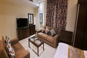 The Blue Rose Hotel by OYO Rooms