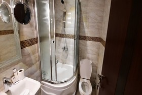 The Blue Rose Hotel by OYO Rooms