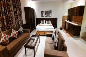 The Blue Rose Hotel by OYO Rooms