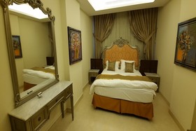 The Blue Rose Hotel by OYO Rooms