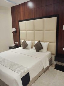 The S Hotel