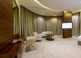 The S Hotel