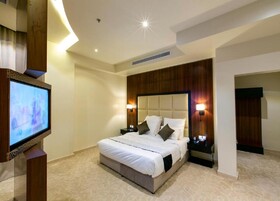The S Hotel