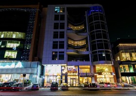 The S Hotel