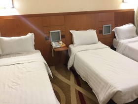 Al Maqam Housing Center