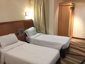 Al Maqam Housing Center