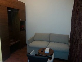 Nour Al Thuria Hotel