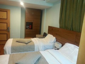 Nour Al Thuria Hotel