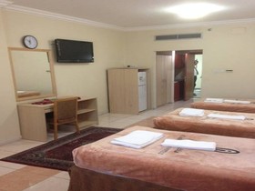 Cristal Al Aseel Hotel
