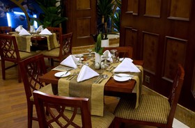 Dorar Al Eiman Royal Hotel