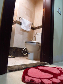 Luluat Muaz Hotel