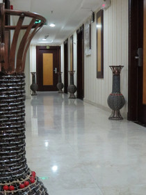 Luluat Muaz Hotel
