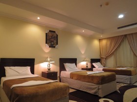 Luluat Muaz Hotel