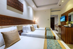 Snood Remaz Hotel