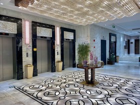Violet Al Shisha Hotel