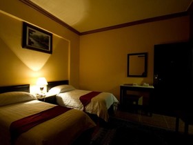 Zahra White Palace Hotel