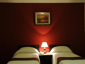 Zahra White Palace Hotel