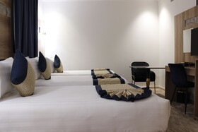 Abraj Almarzam Hotel