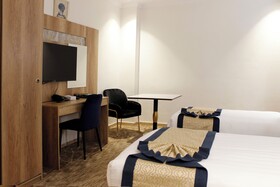 Abraj Almarzam Hotel