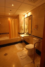 Dar Al Eiman Al Haram Hotel