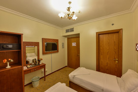 Al Mokhtara Golden Hotel