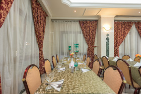 Al Mokhtara Golden Hotel