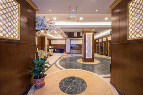 Al Mokhtara Golden Hotel