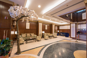 Al Mokhtara Golden Hotel