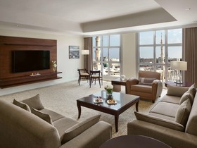 Anwar Al Madinah Mövenpick Hotel