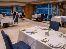 Anwar Al Madinah Mövenpick Hotel