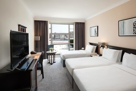 Anwar Al Madinah Mövenpick Hotel