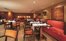 Anwar Al Madinah Mövenpick Hotel