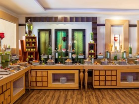 Anwar Al Madinah Mövenpick Hotel