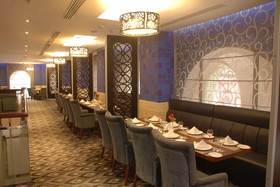 Gloria Al Madinah Al Fayro Al Mass Hotel