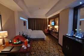 Gloria Al Madinah Al Fayro Al Mass Hotel