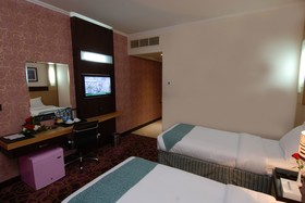 Gloria Al Madinah Al Fayro Al Mass Hotel