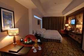 Gloria Al Madinah Al Fayro Al Mass Hotel