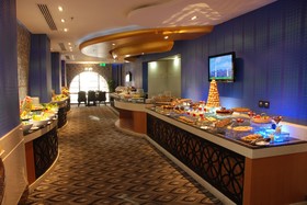 Gloria Al Madinah Al Fayro Al Mass Hotel