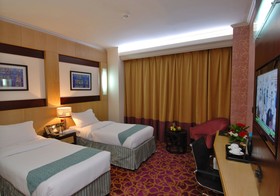 Gloria Al Madinah Al Fayro Al Mass Hotel