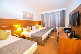 Golden Tulip AL Mektan