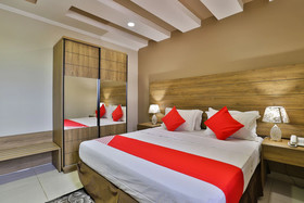Medina Diamond Suites by OYO