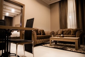 Medina Diamond Suites