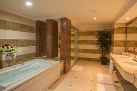 Al Aqeeq Madinah Hotel