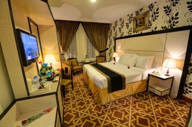 Zowar International Hotel