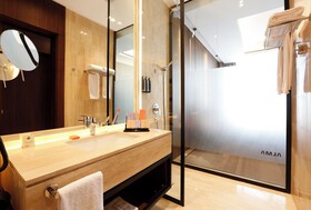 Alma Hotel