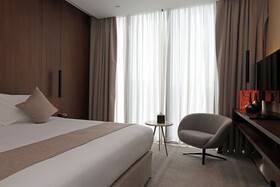 Alma Hotel